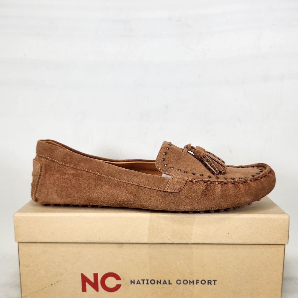 National Comfort Loafers Women Size 10 Tan Suede Tassel Studded Moccasin Flats